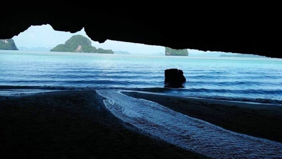 Ko Yao: Premium James Bond Island Trip by Speedboat & Canoe - Hong Island Canoe Ride: The Real Workhorse of the Day