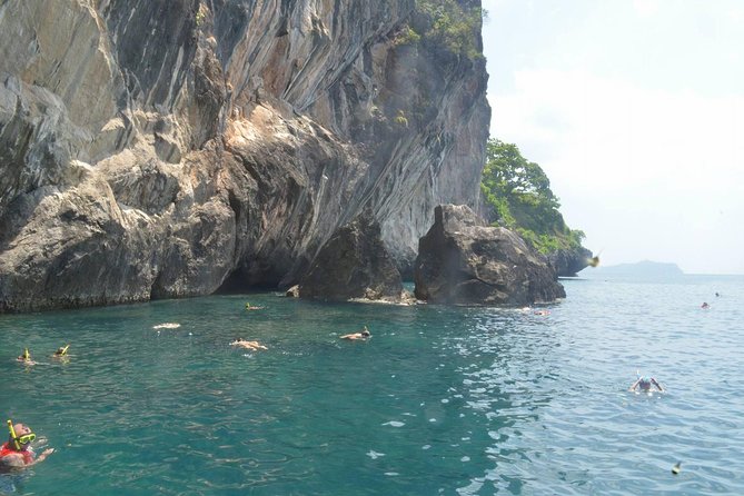 Koh Lanta: 4 Islands Tour by Speedboat with Snorkeling - Crew, Organization, and Seats: The Real Quality Test
