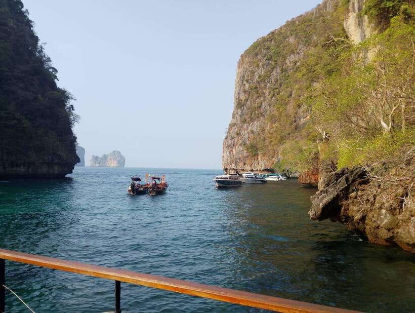 Koh Lanta: Tin's Speedboat Odyssey to Bamboo Island & Beyond - Phi Phi Don (Tonsai Bay Area): Snorkel Then Walk the Shops
