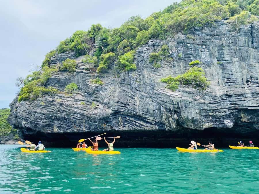 Koh Samui: Ang Thong Marine Park Day Tour by Speedboat - Getting There from Koh Samui: Hotel Pickup to Thong Sala Pier