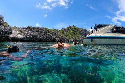 Koh Samui: Angthong Marine Park Snorkeling Tour by Speedboat - Koh Wao Yai Snorkeling: Clear Water, Real Fish, and Crowds