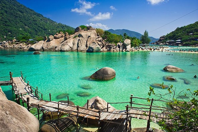 Koh Tao & Koh Nangyuan by Speed Boat (Snorkeling trip from Koh Samui) - Buffet lunch by the beach: more than a break, it keeps the day enjoyable