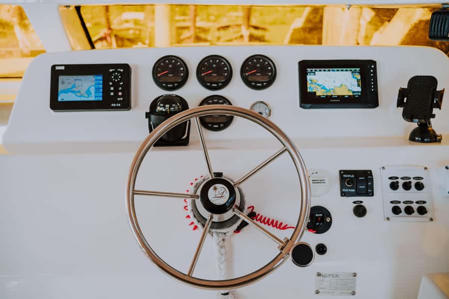 Krabi: 4 Islands Private Luxury Speed Boat Tour - The crew experience: small details that change the day