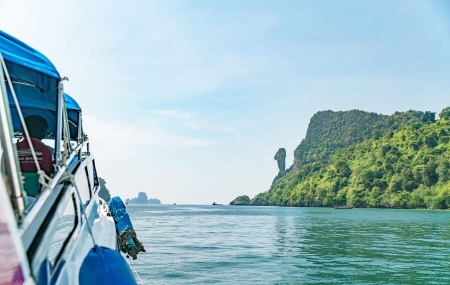 Krabi: 4 Islands & Thale Waek's Sandbar Tour By Speedboat - Poda Island lunch and beach time: the day’s reset button
