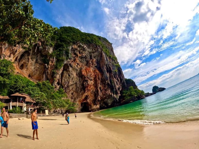 Krabi: 7 Islands Speedboat Magic to Twilight Treasures - Poda Island Sunset BBQ: Dinner With Real Timing