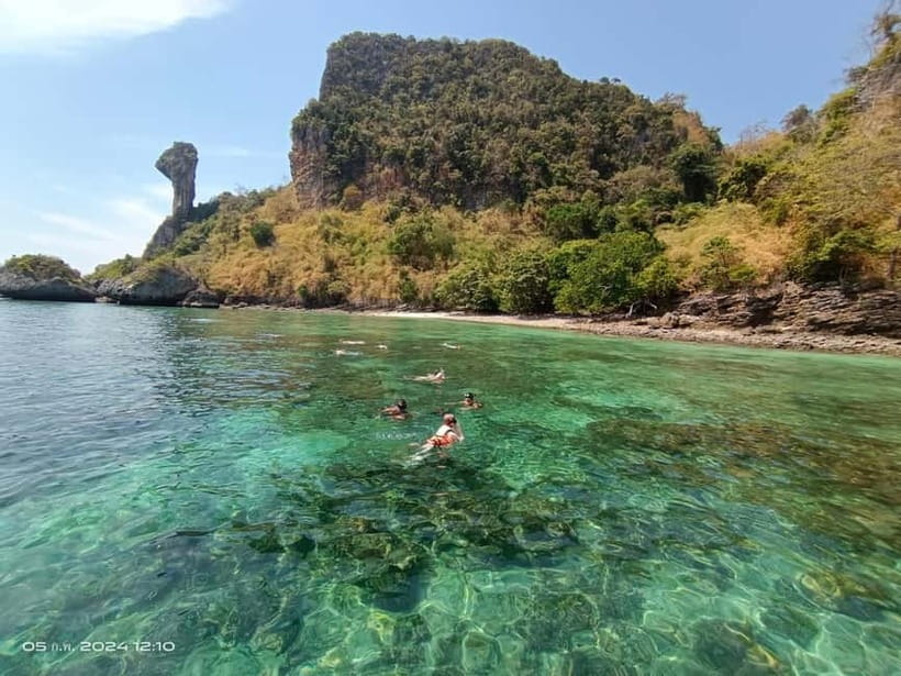 Krabi: 7 Islands Sunset Tour by Speedboat with Snorkeling - Chicken Island and the photo-stop rhythm: quick scenic stops that still count