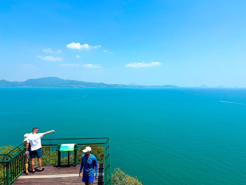 Krabi: Hong Island Day Trip by Speedboat with Thai Lunch - Snorkeling in Hong’s reef: gear, fish, and how to avoid a miserable sunburn