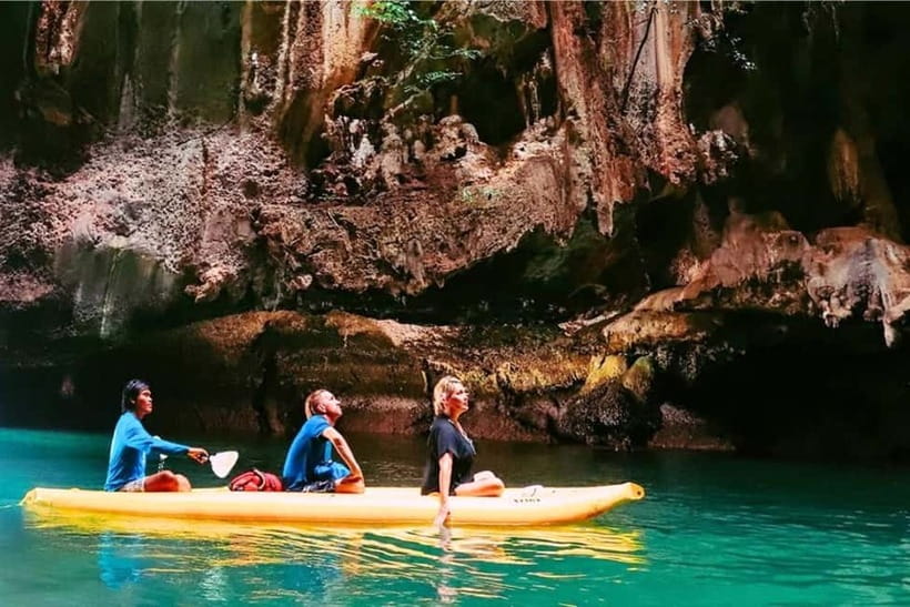 Krabi: Hong Island with Kayaking by speedboat - Entering Secret Hong Lagoon: limestone cliffs and photo-ready water