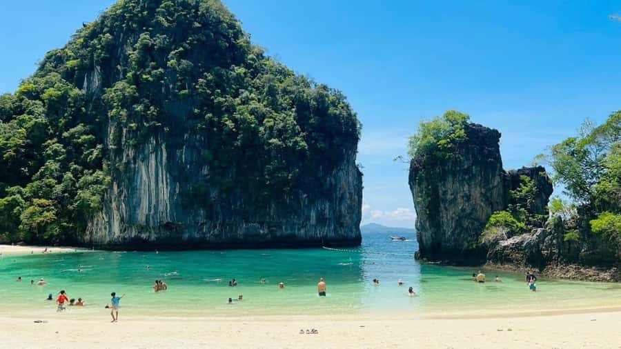 Krabi: Hong Islands Full-Day Private Speedboat Charter Tour - Key points that make this Hong Islands day worth it