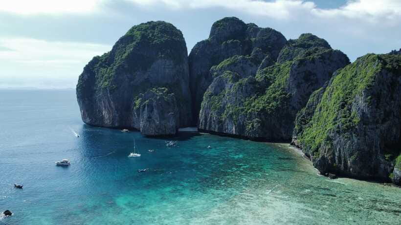 Krabi: Phi Phi and 4 Islands with Snorkeling by Speed Boat - Chicken Island Photo Stop and the Ride-Forward Feeling