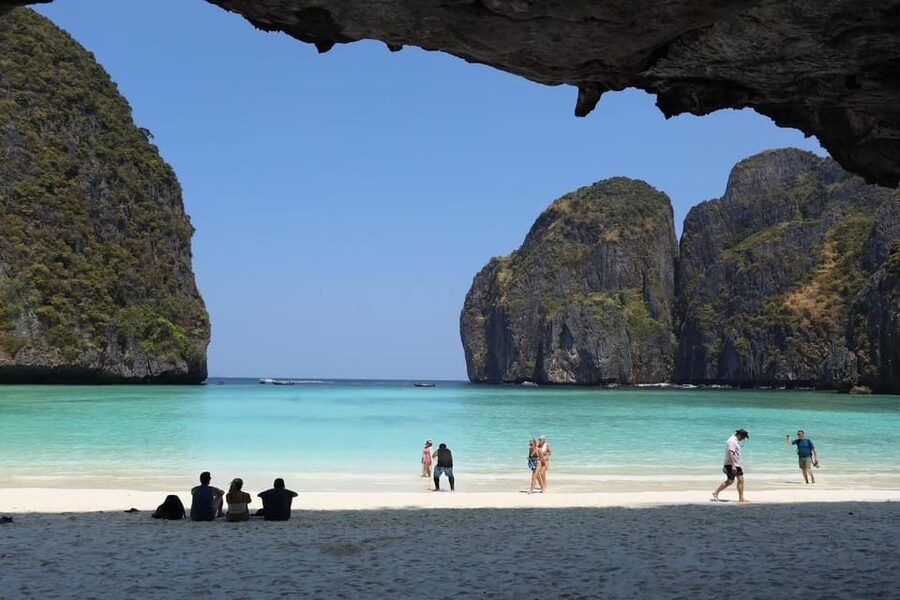 Krabi: Phi Phi Islands & Maya Bay Speedboat Tour with Lunch - Phi Phi Don Lunch: The Meal That Keeps the Day From Falling Apart