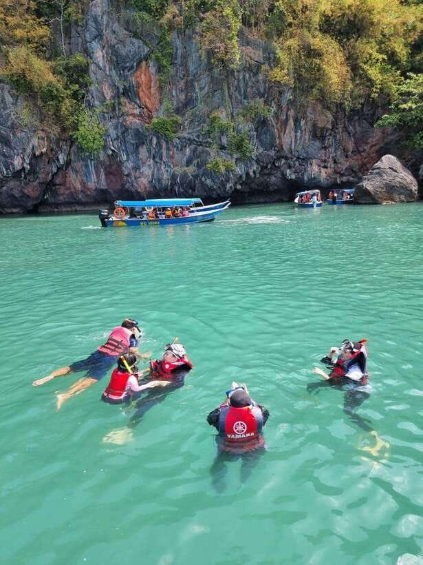Langkawi: Tanjung Rhu Mangrove Speedboat Tour - Wildlife Moments: Sea Eagles, Monkeys, and Lizard Sightings