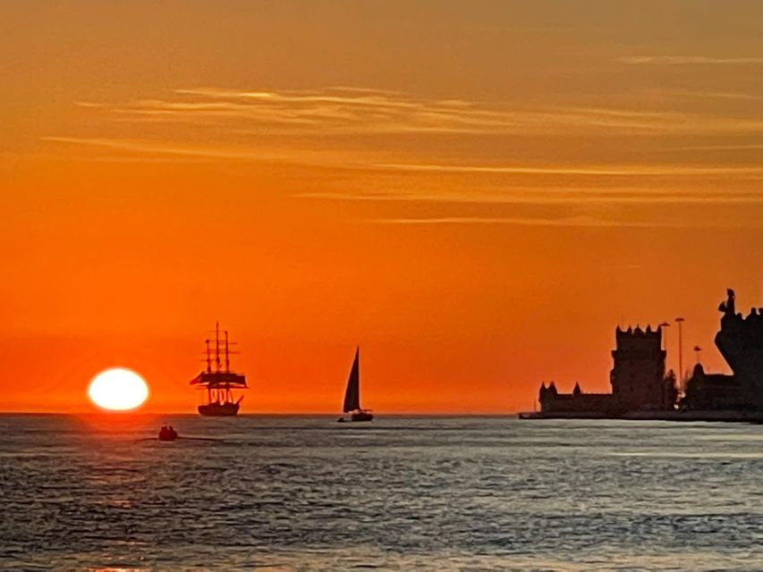 Lisbon Speedboat Sunset with Monuments Sightseeing - Should you book this Lisbon Speedboat Sunset Tour?