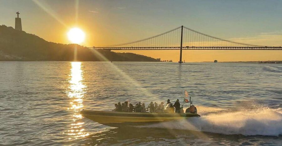 Lisbon Speedboat Sunset with Monuments Sightseeing - Price and value: what $47 buys you in 60 minutes