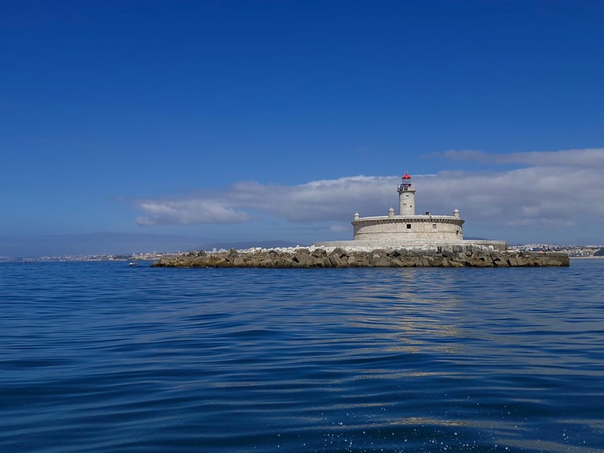 Lisbon: Speedboat Trip to Bugio Lighthouse - Crossing the Tagus Under the 25 de Abril Bridge: The First Real View of Lisbon