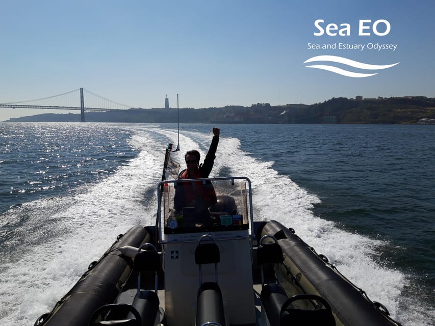 Lisbon: Speedboat Trip to Bugio Lighthouse - What the 1-Hour Timing Feels Like (and How to Get Better Photos)