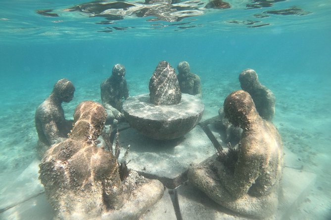 Live the experience of driving an Speedboat & Snorkel in CANCUN - Meeting Point on Boulevard Kukulcan and Pickup Options