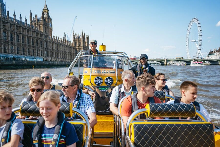 London: 45-Minute Speedboat Sightseeing Tour - Who This Tour Is Best For (and Who Should Skip It)