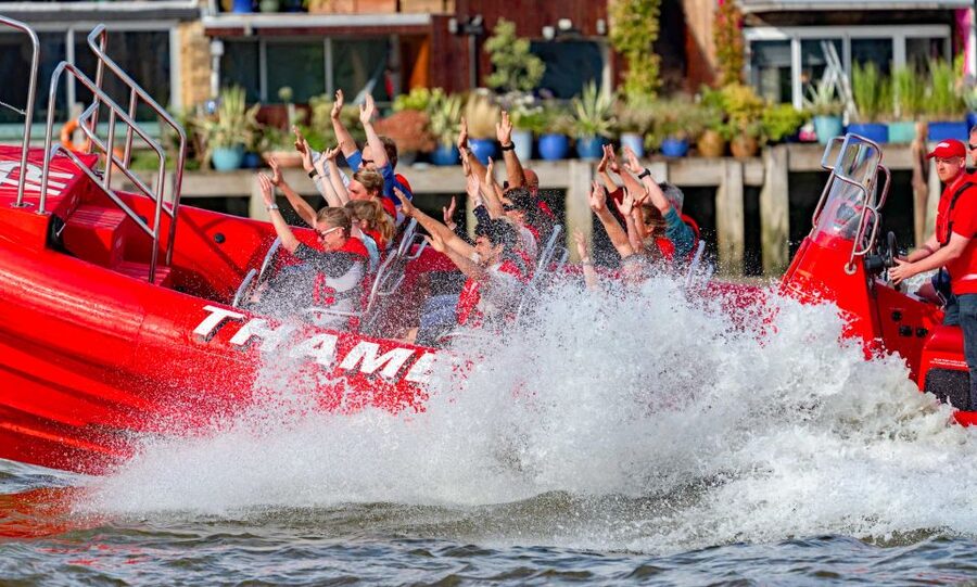 London: Break the Barrier Speed Boat Ride - Practical tips: what to bring so the ride stays fun