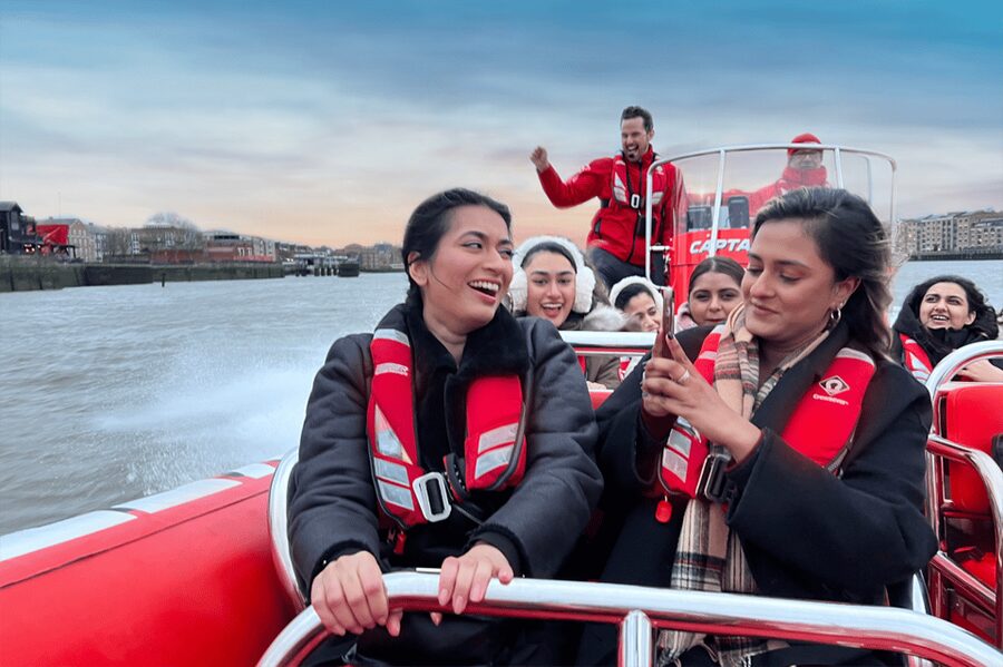 London: River Thames Sunset Speedboat Experience with Drink - The skyline run: bridges, cathedrals, and the Shard from the Thames