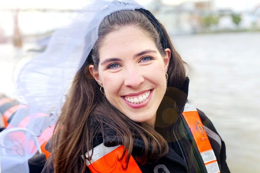 London: Speedboat Tour Through Heart of the City - The high-speed zone: Wapping at 35 mph