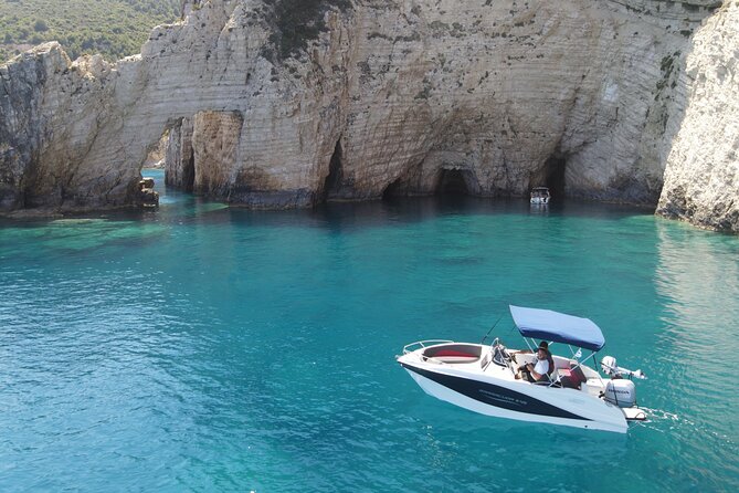 Luxury Speedboat Cruise to Shipwreck and Blue Caves - Pelagaki and Filipoi: two coves where the water does the talking