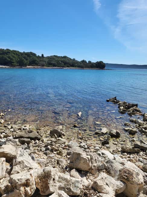Magnific blue lagoon,speed boat towels included - Key things to know before you go