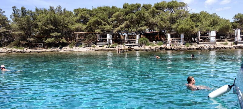 Makarska: 3-island Speedboat Cave & Blue Lagoon Tour - What’s included (and what you’ll want to handle yourself)