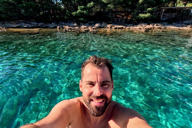 Makarska: 3-Island Speedboat Tour with Cave and Blue Lagoon - Brač’s quiet bay and Žirje Beach: finishing with calmer water time
