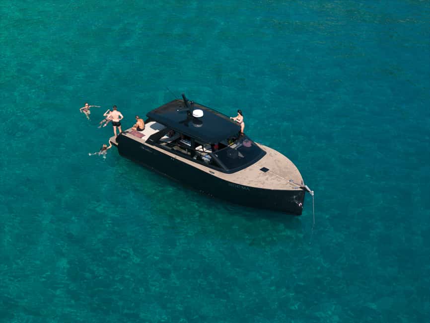 Makarska: 4 Island Luxory Speedboat Tour with Town Hvar - Nugal Beach: The 10-Minute Stop for Big Photo Energy