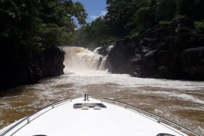 Mauritius : Ile Aux Cerfs 3 islands Speed Boat Trip with BBQ - Speedboat time each way: the comfort and pacing factor