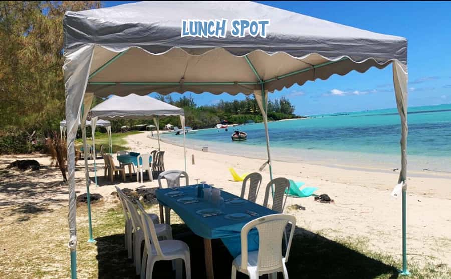 Mauritius: Ile aux Cerfs Speedboat Tour with Lunch & Drinks - Cost and Value: Is $65 Fair for a Speedboat Day?