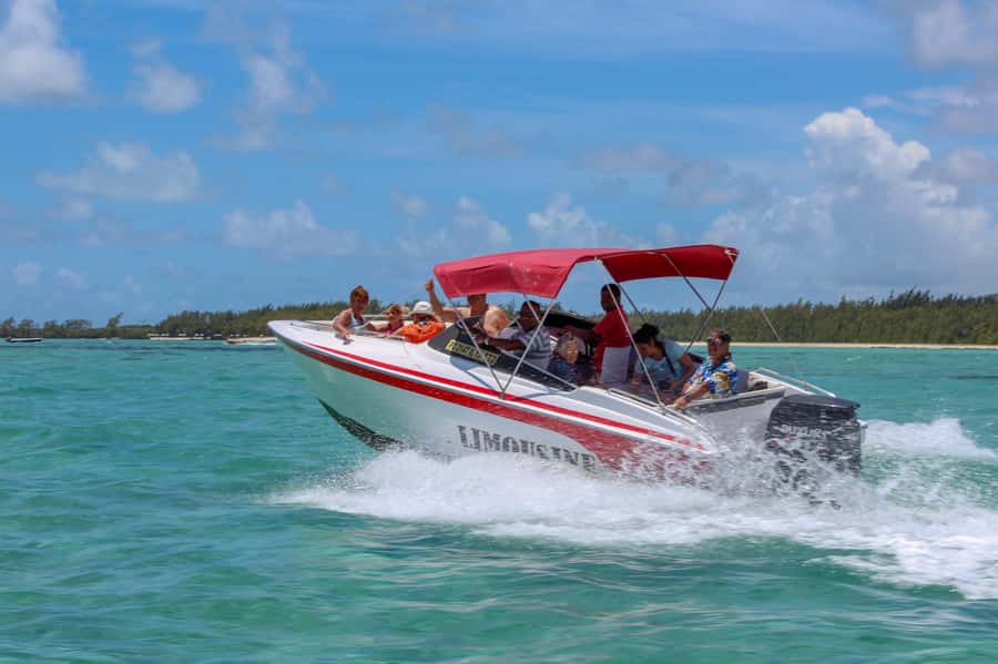Mauritius: Speedboat Tour to Ile aux Cerfs with Lunch - The Grande Rivière South East waterfall area: scenic nature without the strain