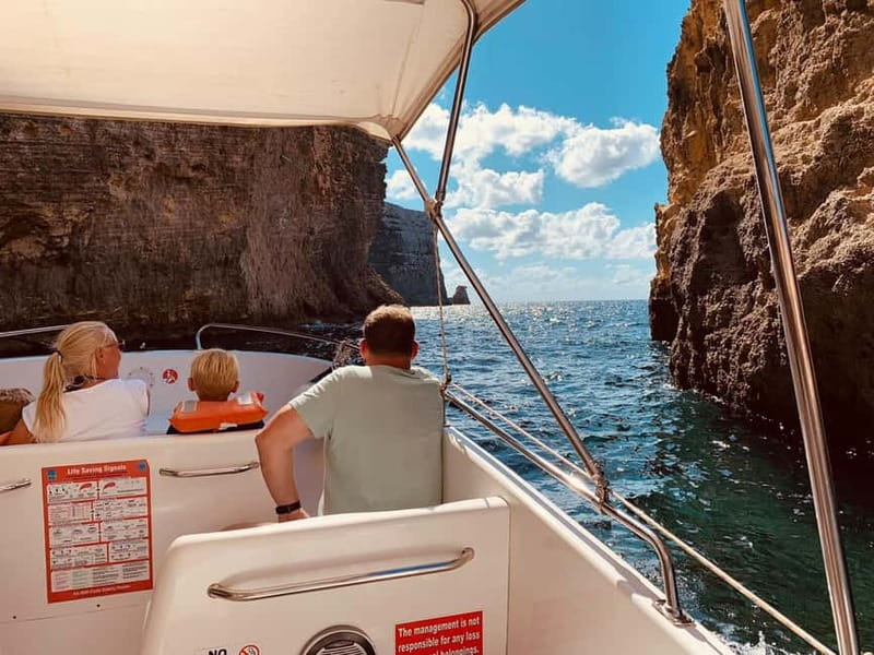 Mellieha: 1:00pm Speedboat round Comino Caves 2h Blue Lagoon - Elephant Rock and the coastlines: why the viewpoint variety matters