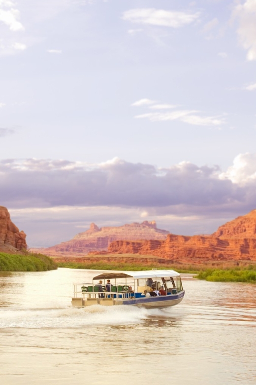 Moab: 1-Hour Express Jet Boat Tour on Colorado River - A fast taste of Canyonlands from the Colorado River