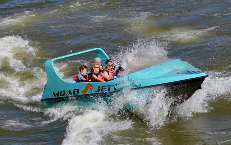 Moab: 2-Hour New Zealand style Adventure Jet Boat Tour - Captain talk, geology, wildlife: how the guide experience lands