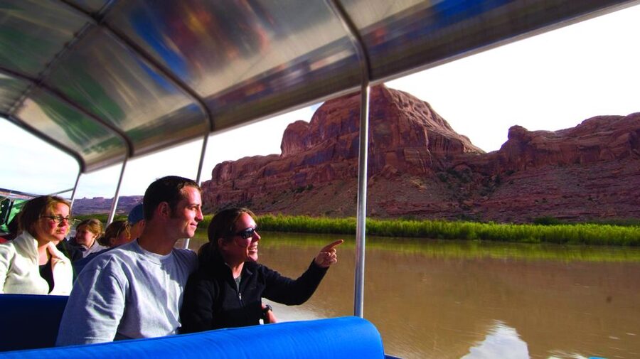Moab: 3-Hour Jet Boat Tour to Dead Horse Point State Park - The 3-hour ride: how the pacing actually works on the Colorado River