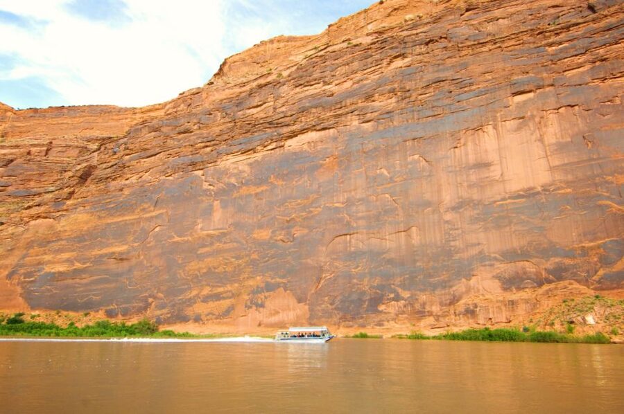 Moab: 3-Hour Jet Boat Tour to Dead Horse Point State Park - The “between-the-icons” stops: arches, petroglyphs, and industrial context