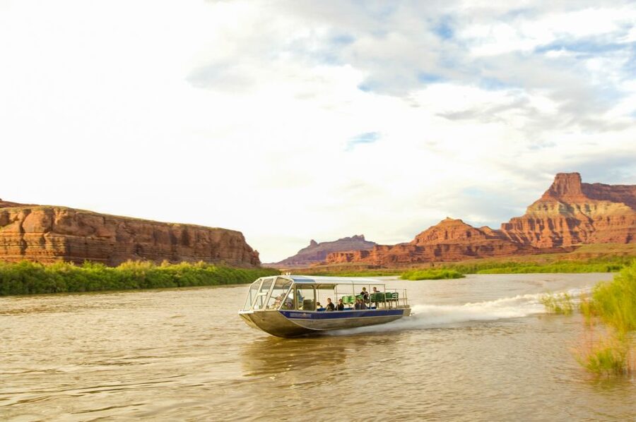 Moab: 3-Hour Jet Boat Tour to Dead Horse Point State Park - Guide style on this tour: live storytelling and real names to watch for