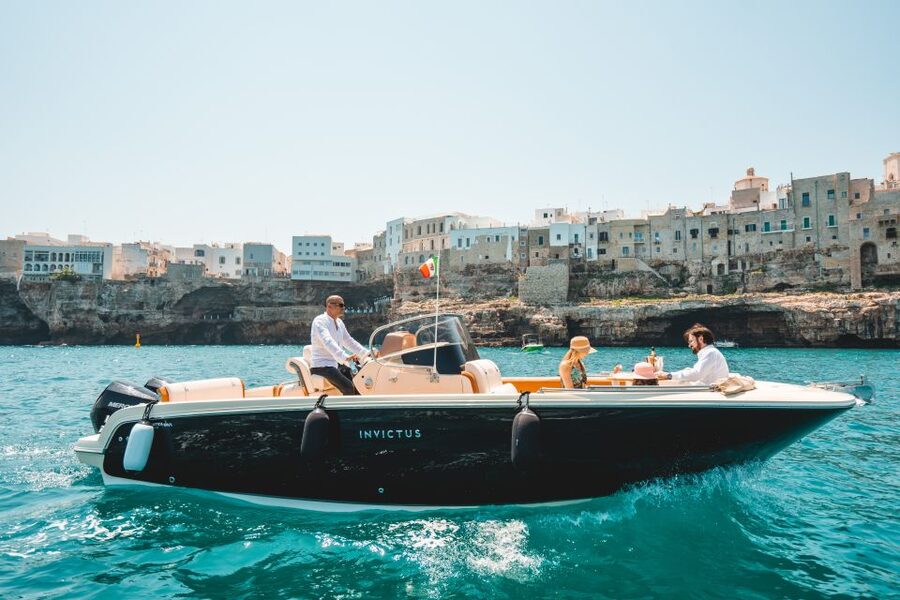 Monopoli: Private Sightseeing Speedboat Tour with Champagne - Price and value: what you’re really paying for