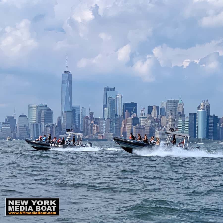 New York City: Harbor Speedboat Tour - Colgate Clock, High Line Views, and the Chelsea Piers Sweep