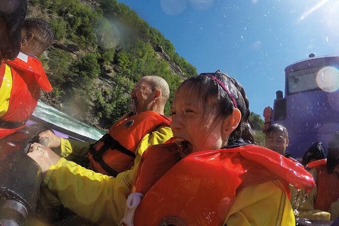 Niagara Falls Canada Open-Top (Wet) Jet Boat Tour - Getting Soaked on the Way to the Niagara Whirlpool