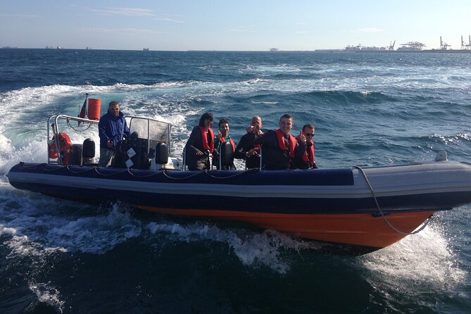 One-hour High-Speed Powerboat Ride - Meeting at Barcelona Watersports without the usual stress