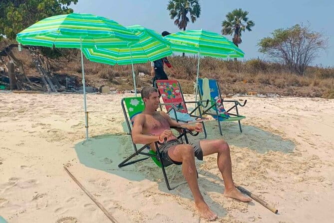 Pattaya: Private Speedboat 2-4 Islands Hopping with Lunch - Monkey Island: another photo stop plus a visit