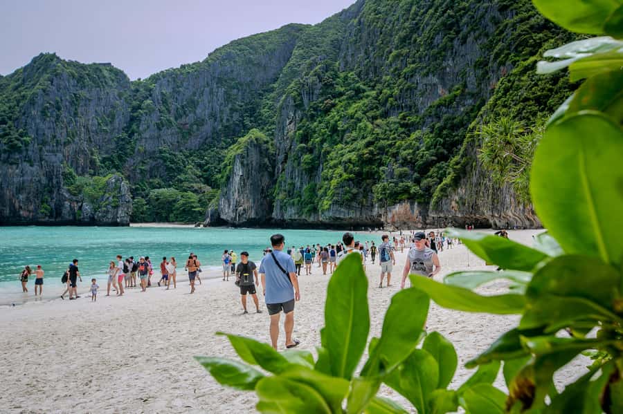 Phi Phi: 7 Islands Speed Boat Tour with Sunset and Plankton - Sunset over the Andaman Sea and the plankton glow