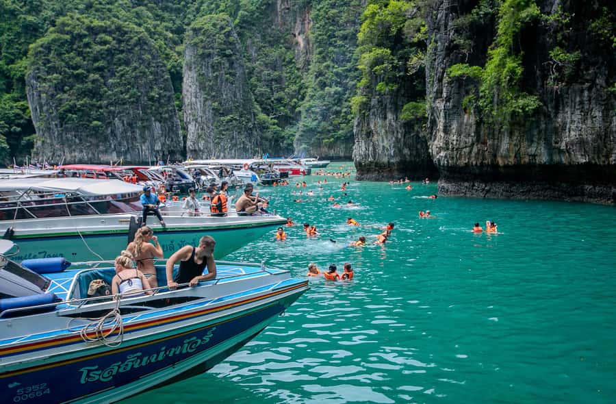 Phi Phi: 7 Islands Speed Boat Tour with Sunset and Plankton - Comfort, rules, and what to pack in a hurry