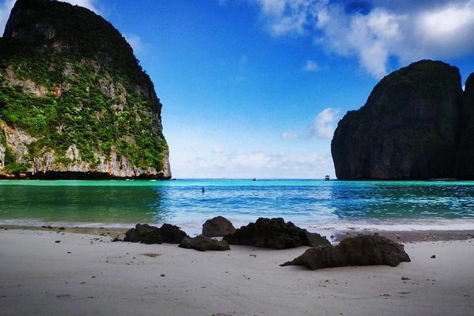 Phi Phi Early Bird Premium Tour by Speed Boat with Lunch - Ko Phi Phi Don for 5 hours: what to do with the longest stop