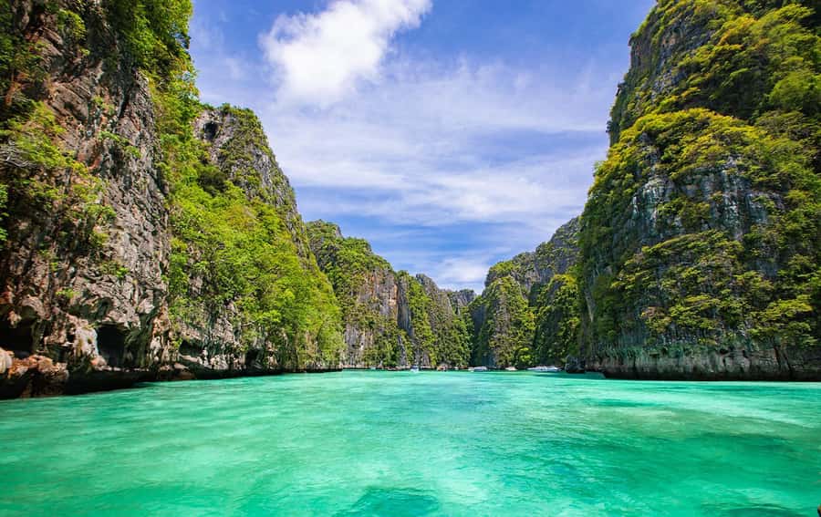 Phi Phi: Full-Day Phi Phi Islands & Sunset Tour by Speedboat - Price and Timing: What You’re Paying For in a 9-Hour Day