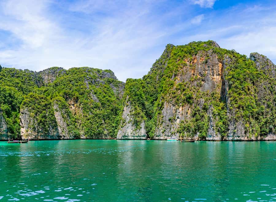 Phi Phi: Full-Day Phi Phi Islands & Sunset Tour by Speedboat - Shark Point (Koh Phi Phi): The Morning Swim You’ll Remember