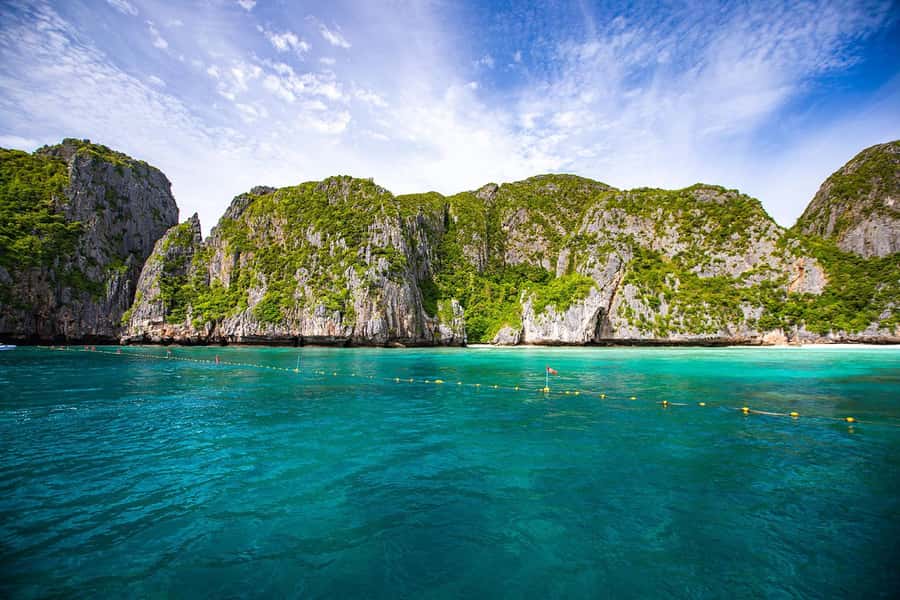 Phi Phi: Full-Day Phi Phi Islands & Sunset Tour by Speedboat - Bamboo Island: The Lunch and Beach Break That Actually Matters